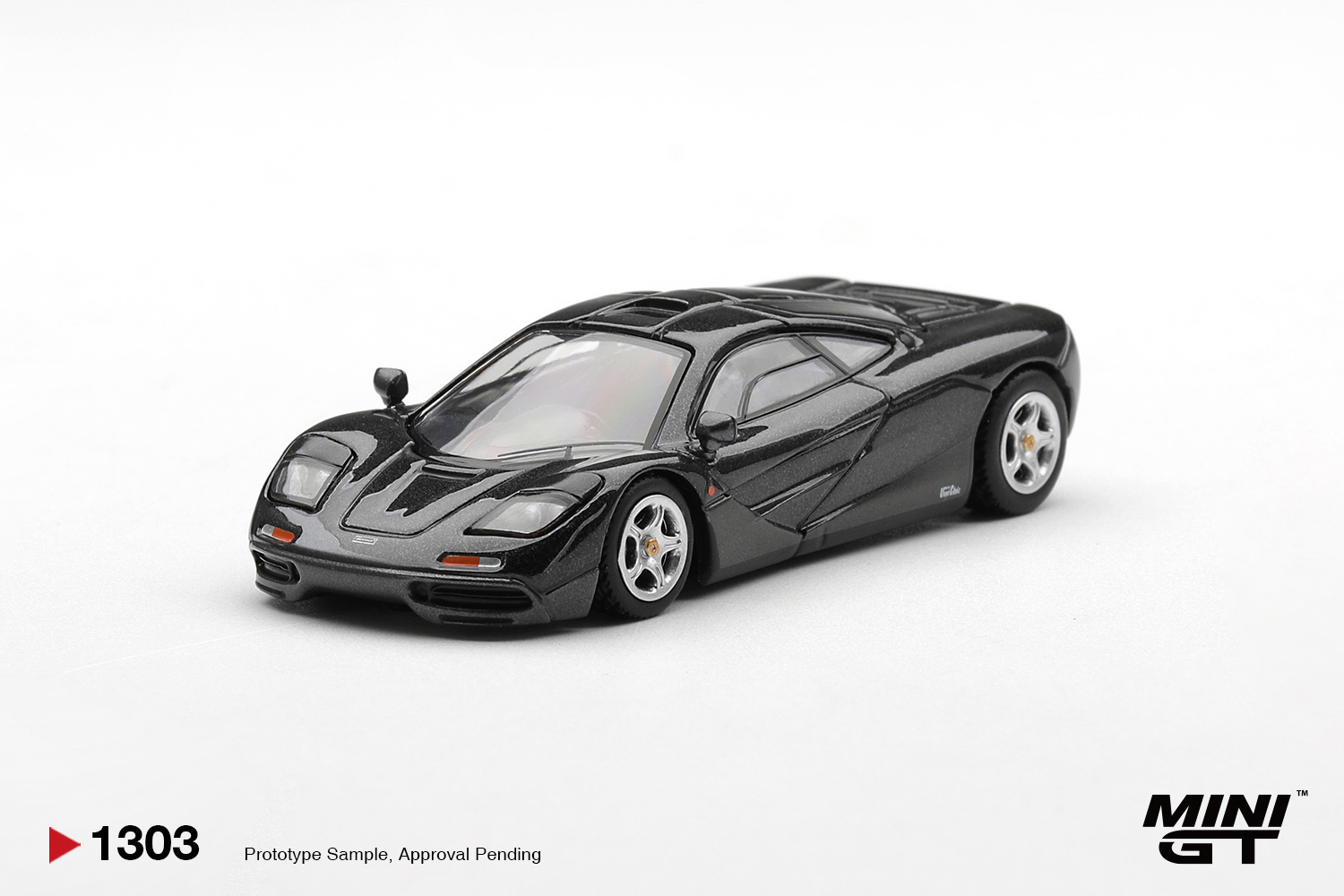 Kids Toys Car - MINIGT 1/64 McLaren F1 Blue Black